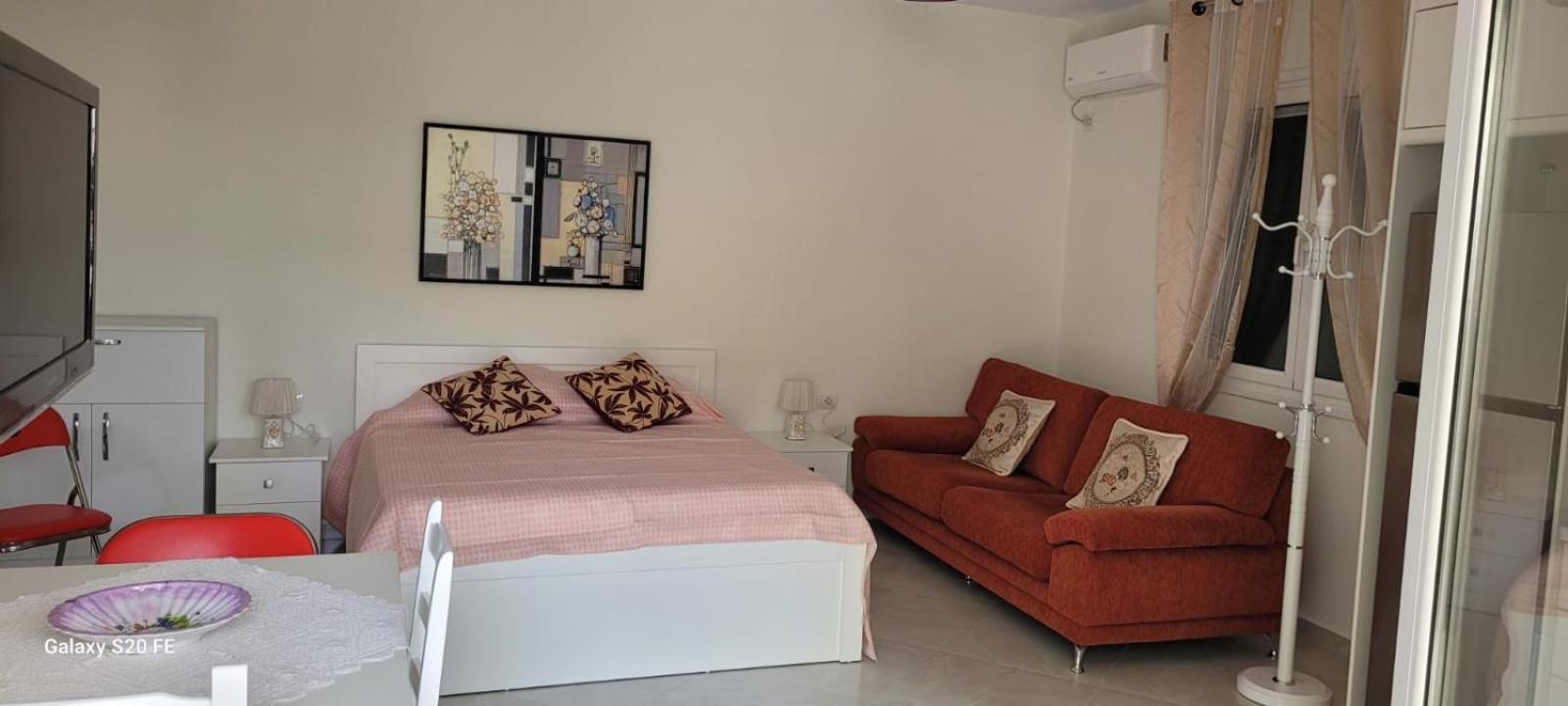 - Orchidea * Sarandë